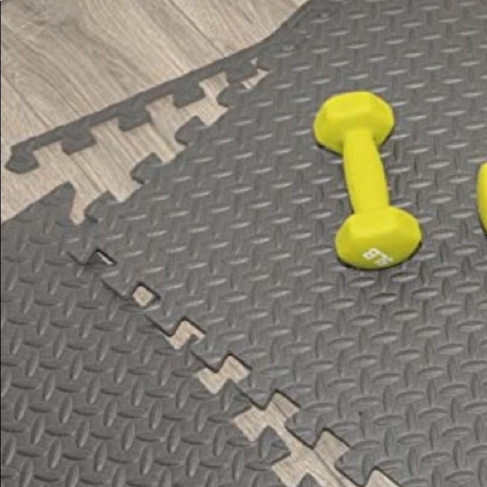 Nwt Exercise Tiles Interlocking Tiles 16pk 12”X12” - image 2